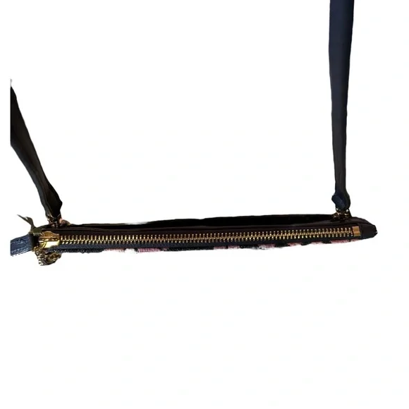 Kate Spade NWT “On Purpose” Chenille Clover Crossbody - Picture 6 of 14